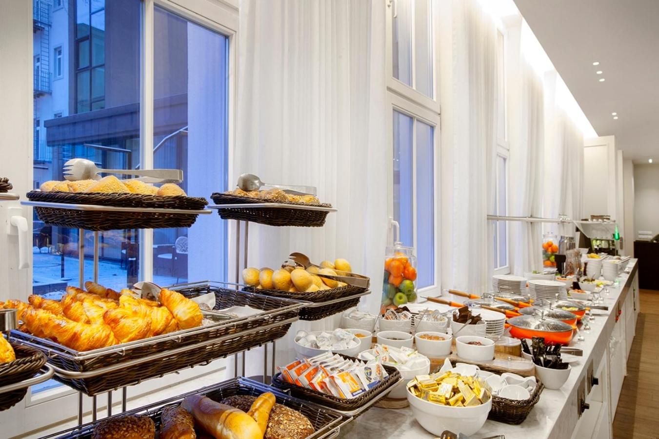 Holiday Inn Dresden - Am Zwinger by IHG — photo 7